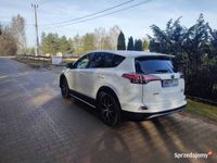 używany Toyota RAV4 Hybrid 