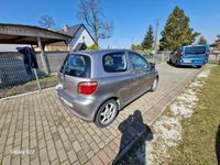 używany Toyota Yaris 1.5dm 106KM 2001r. 170 000km