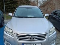 używany Toyota RAV4 Syndyk sprzedaje pojazd