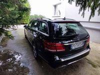 używany Mercedes E300 E-KlasaBluetec Diesel Kombi 2013 rok