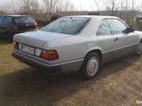 Używany Mercedes 230 1987 Srebrny Coupe