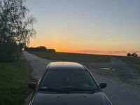 Używany Volvo V40 2004 Czarny Kombi