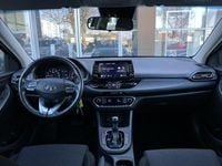 Używany Hyundai i30 160 KM (117 kW) 2022 Zielony ciemny (metalik) Sedan/Limuzyna