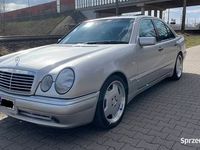 używany Mercedes E420 W210E50 AMG V8 Japonia