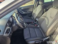używany Opel Astra 1.6 CDTI Dynamic 2018 · 137 000 km · 1 598 cm3