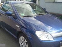 Używany Opel Tigra Enjoy 125 KM (91 kW) 2004 Niebieski (metalik) Kabriolet
