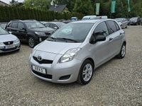 Używany Toyota Yaris 100 KM (73 kW) 2010 Srebrny Hatchback