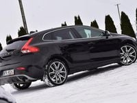 Używany Volvo V40 120 KM (88 kW) 2015 Czarny (metalik) Hatchback