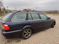 Używany BMW 525 2001 Granatowy Kombi