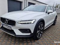 używany Volvo V60 CC PANORAMA FULL LED SKORA SERWIS