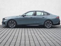 Używany BMW 520 Shadowline 197 KM (144 kW) 2024 Zielony cape york metalizowany Sedan/Limuzyna