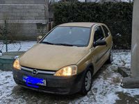 Używany Opel Corsa 2001 Żółtozłoty Hatchback