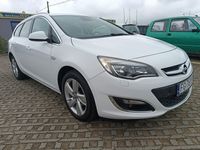 używany Opel Astra 1.4dm 140KM 2012r. 179 100km