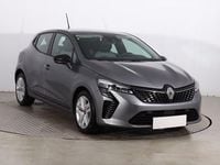 Używany Renault Clio V 91 KM (66 kW) 2024 Szary Hatchback