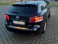 używany Toyota Avensis 2.0 D-4D 2010