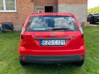 używany Ford Fiesta 2006 czerwony drugi wlaściciel pięciodrzwiowy