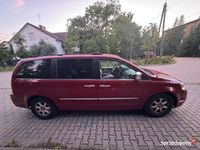 Używany Chrysler Town & Country 2009 Czerwony Minivan