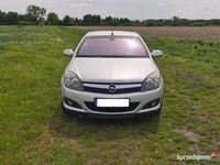 Używany Opel Astra Cabriolet 150 KM (110 kW) 2007 Srebrny Kabriolet