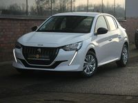 używany Peugeot 208 1.2dm 75KM 2023r. 12 000km