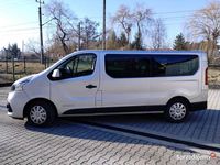 Używany Renault Trafic 2017 Srebrny Minivan