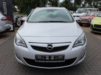 używany Opel Astra 1.7dm 125KM 2011r. 174 000km