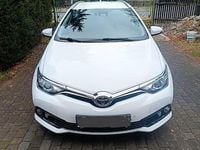 Używany Toyota Auris 132 KM (97 kW) 2018 Biały Kombi