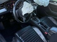 Używany VW Passat 180 KM (132 kW) 2016 Biały Sedan/Limuzyna