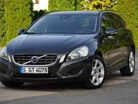 Używany Volvo V60 136 KM (100 kW) 2013 Szary (metalik) Kombi