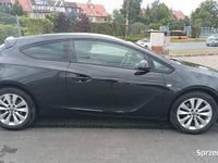 Używany Opel Astra 2014 Czarny Hatchback