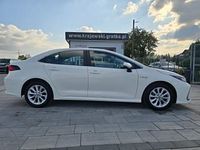 Używany Toyota Corolla 122 KM (89 kW) 2021 Biały Sedan/Limuzyna