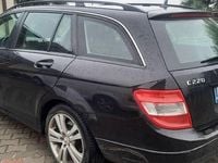 Używany Mercedes C220 170 KM (125 kW) 2010 Czarny Kombi