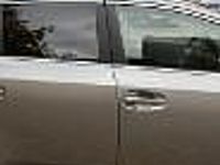 używany Toyota Avensis 1.6dm 132KM 2009r. 226 000km