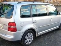Używany VW Touran 2006 Srebrny Minivan