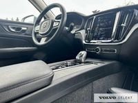 Używany Volvo V60 197 KM (144 kW) 2021 Srebrny Kombi