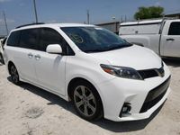 używany Toyota Sienna 3.5dm 296KM 2018r. 65 000km