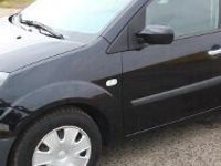 Używany Ford Fiesta 75 KM (55 kW) 2006 Czarny Hatchback