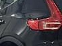 Używany Volvo XC40 Core 163 KM (119 kW) 2022 Czarny SUV