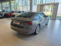 Używany Skoda Octavia 150 KM (110 kW) 2022 Szary Sedan/Limuzyna