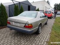 Używany Mercedes E300 1990 Złoty Coupe