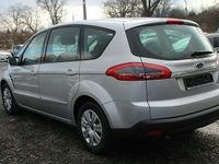 Używany Ford S-MAX S 140 KM (102 kW) 2011 Srebrny Minivan