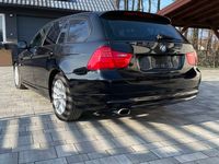 używany BMW 320 e91 seria 3 d