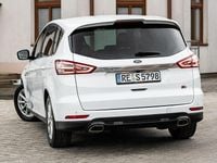 Używany Ford S-MAX Titanium 210 KM (154 kW) 2019 Biały Minivan
