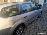 używany Ford Focus 1.6 kombi