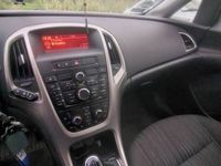Używany Opel Astra 116 KM (85 kW) 2010 Grafitowy Hatchback