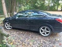 Używany Opel Astra Cabriolet 2007 Czarny Kabriolet