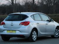 używany Opel Astra hatchback