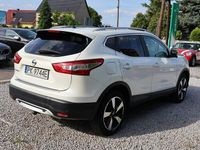 używany Nissan Qashqai 1.6dm 130KM 2015r. 125 000km