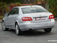 używany Mercedes E200 Elegance E 200CGi 184KM Manual 2010r. znikom…