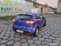 używany Kia Rio – Komfortowa i Ekonomiczna Jazda, Idealna na Codzień