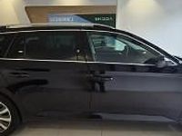 Używany Skoda Superb 150 KM (110 kW) 2022 Czarny Kombi